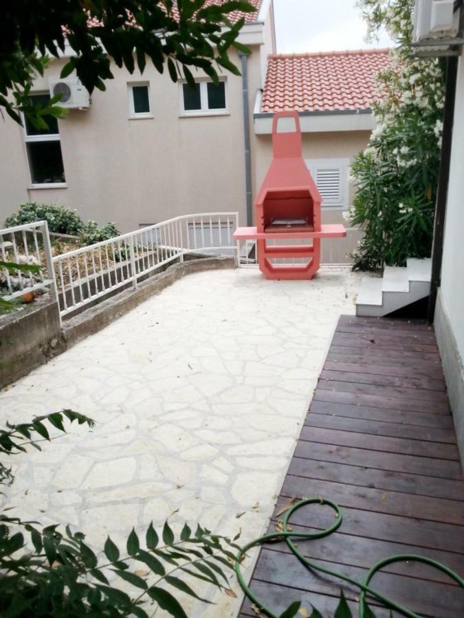 Apartments Ria Baska Voda Bagian luar foto